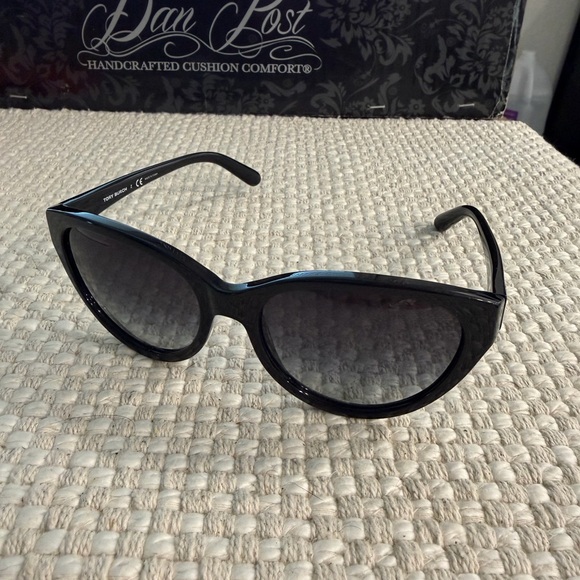 Tory Burch Sunglasses - Picture 3 of 3